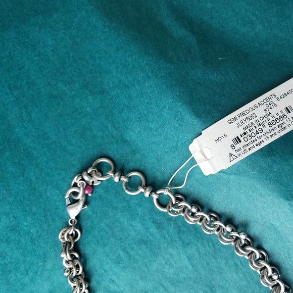 2/40$ NWT Lucky brand statement necklace silver tone. - Picture 6 of 6